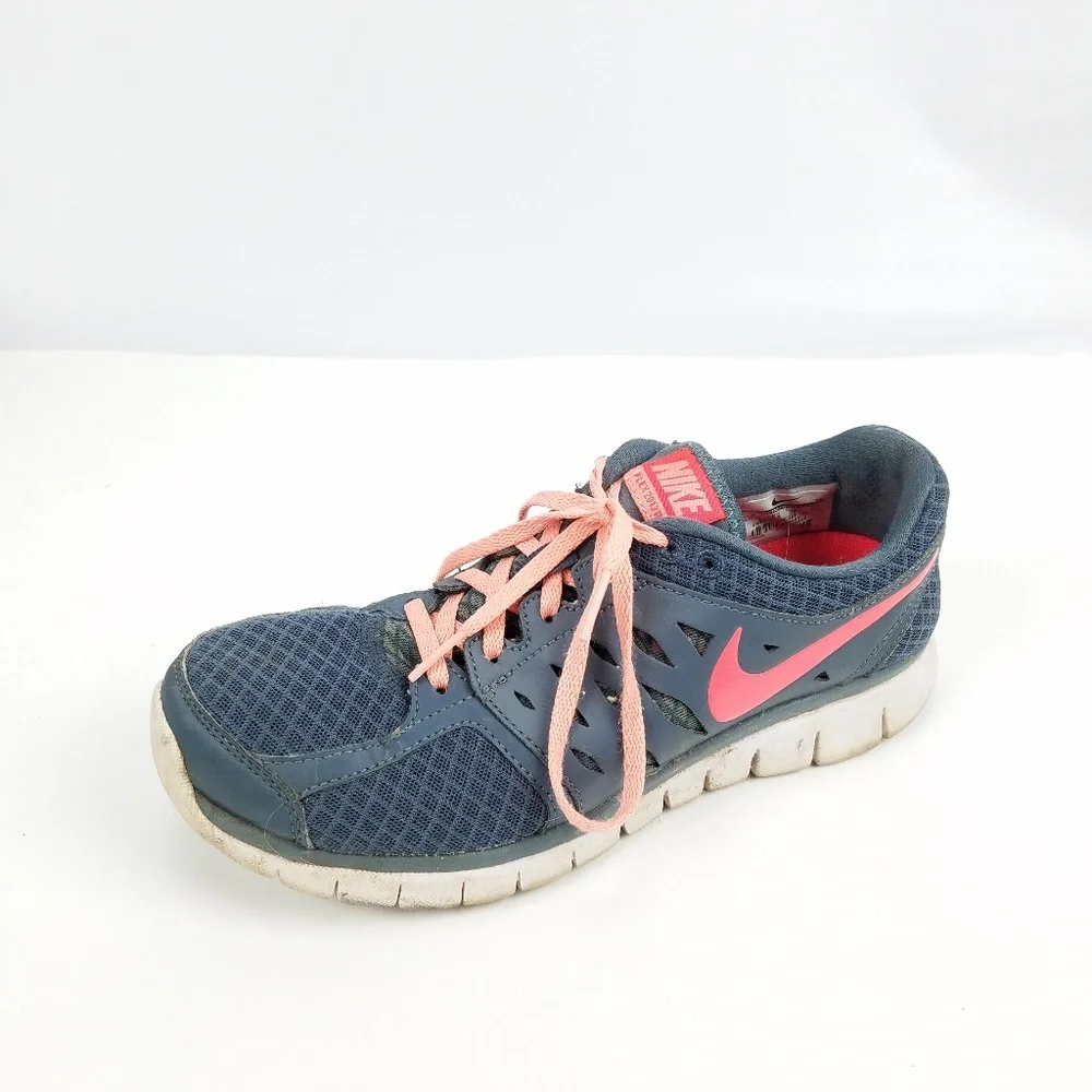 Nike Running Shoe 580440-401 Womens‎ Size 8